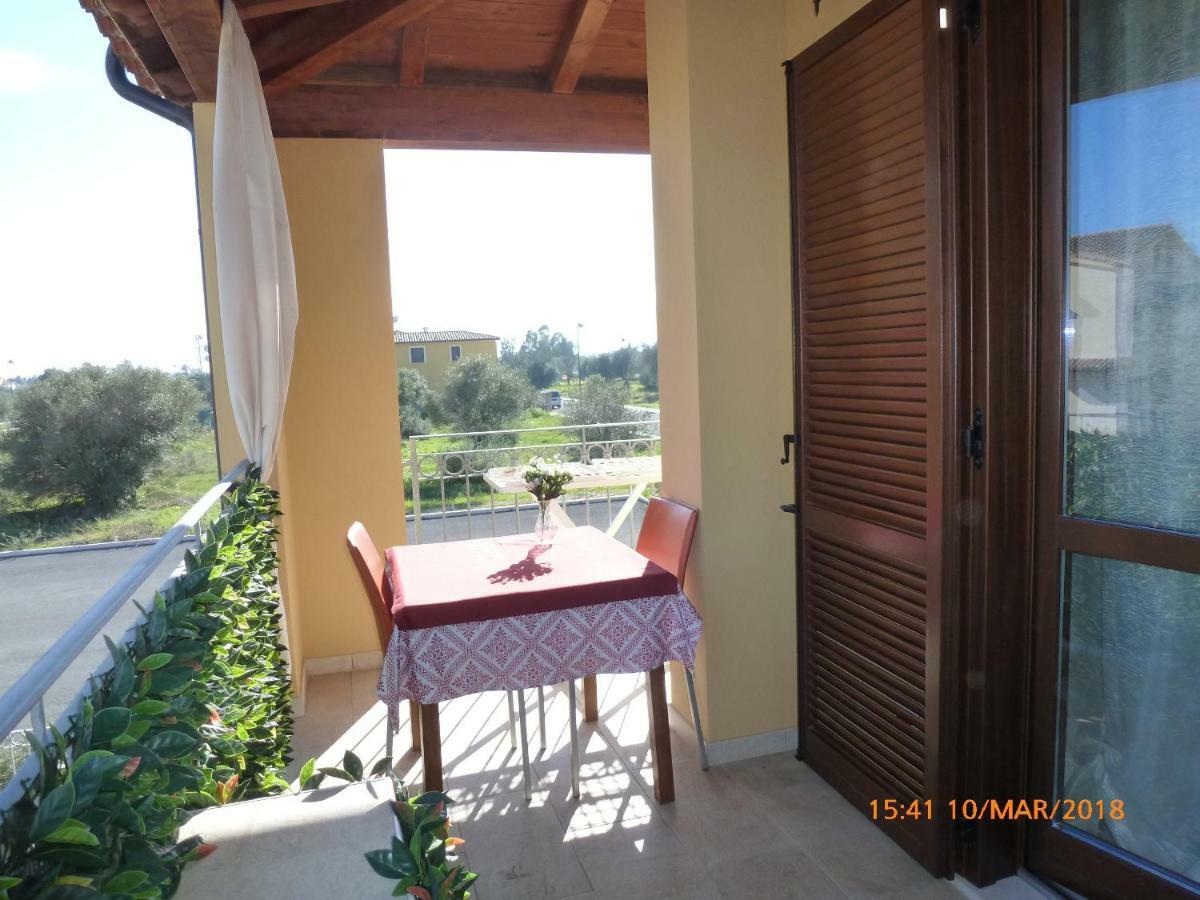 Emozioni D'Estate Acomodação com café da manhã Pula Exterior foto